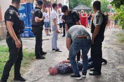Мужчина в Каменце-Подольском подорвал шесть человек, в том числе ребенка
