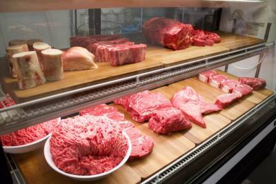 В Кыргызстане цены на мясо за год повысились почти на 36% - статистика