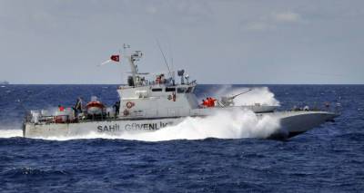 "Серьезная провокация": турецкий катер открыл огонь по судну береговой охраны Кипра