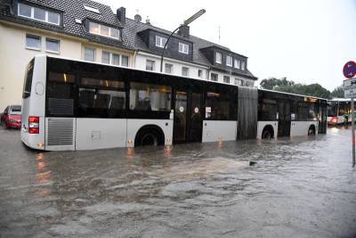 Никогда не видели такой катастрофы: шокирующие кадры наводнения в Германии