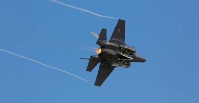 В США десятки истребителей F-35 вышли из строя из-за "деградации"