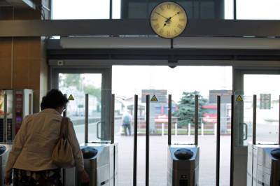 С Финляндского вокзала вновь запустят дополнительные электропоезда