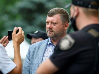 "Проявляют харрасмент". Корниенко возмутился, что политика, который займет в Раде место Монастырского, журналисты называют "ноунеймом"