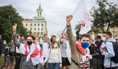Студенты в Белоруссии, обвиняемые в участии в протестах, получили сроки до 2,5 лет