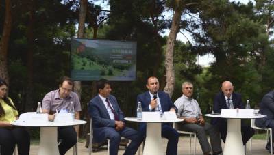 Экоактивисты добились пресечения незаконной вырубки деревьев в Азербайджане (ФОТО)