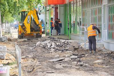 Как продвигается ремонт тротуаров по улицам Коммунистической и Димитрова в Сыктывкаре