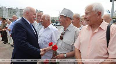 ФОТОФАКТ: Церемония возложения цветов к Вечному огню в рамках Дня Союзного государства прошла в Витебске