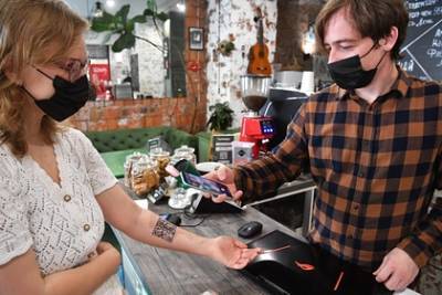 Собянин отменит систему QR-кодов в кафе и ресторанах Москвы
