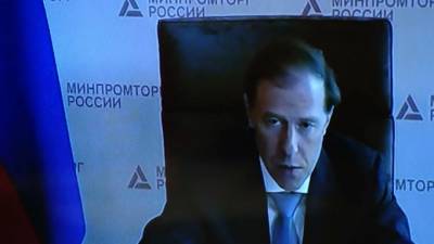 Мантуров сообщил о планах компаний увеличить выпуск "Ковивака"