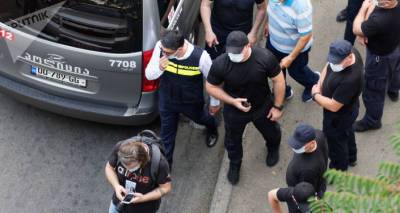 "Незванные гости" - дом премьера Грузии охраняет усиленный наряд полиции