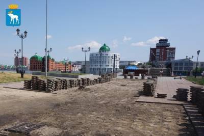 В Йошкар-Оле ремонтируется гранитное покрытие набережной