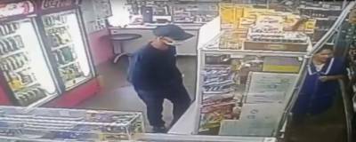 В Искитиме покупатели не дали мужчине ограбить магазин