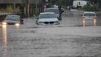 Стихийное наводнение в Германии: кто оплатит повреждение машины?