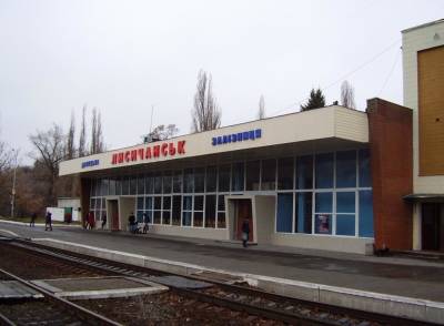 Будет курсировать через Лисичанск: на Луганщине возобновляет движение ежедневный пригородный поезд
