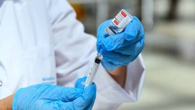 Вирусолог назвал сроки выработки антител после вакцинации