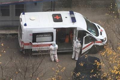 В центре Мурманска вновь развернут ковидный госпиталь