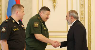 Пашинян обсудил с Истраковым ситуацию на границе Армении
