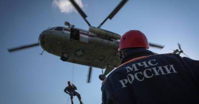 Вертолеты МЧС займутся эвакуацией пассажиров Ан-28