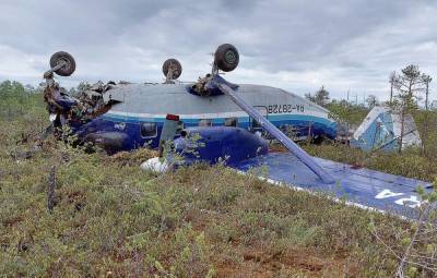 Названа причина жесткой посадки пассажирского самолета Ан-28 в Томской области