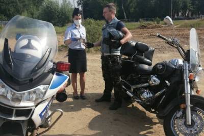 Водителям мототранспортных средств в Серпухове напомнили о безопасности