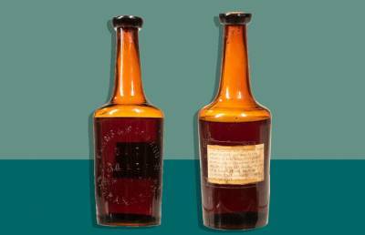 Самую старую в мире бутылку виски продали на аукционе за крупную сумму