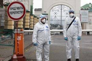 СНБО анонсировал усиление карантина в Украине
