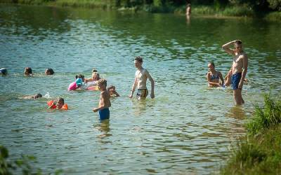 В Смоленске запретили купаться в озерах после жалоб отдыхающих