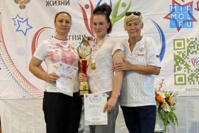 Дагестанка выиграла Спартакиаду молодежи России по женской борьбе