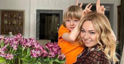 Рудковская — об отношении Гномыча к младшему брату: «Дарит игрушки , потом забирает»