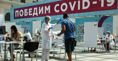 Мурашко оценил ситуацию с коронавирусом в России как напряжённую