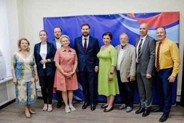 Заседание Общественного совета при ФАДН состоялось в Москве в Доме народов России с участием руководителя ФАДН и двух его заместителей.