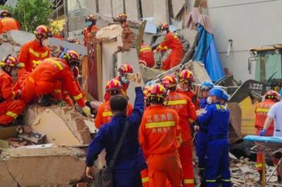 В Китае восемь человек погибли при обрушении строящегося здания