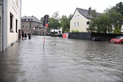 Число жертв наводнений в Германии достигло 133