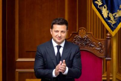 Зеленский подписал законы по "налоговой амнистии" для украинцев