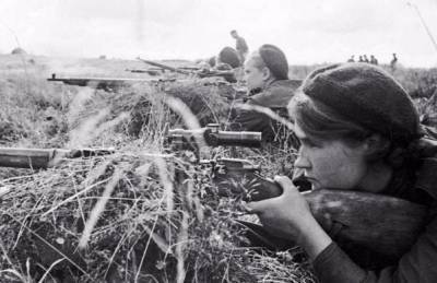 Что немцы делали с пленными женщинами-снайперами