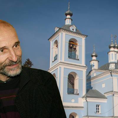 Прощание с актером и музыкантом Петром Мамоновым началось в Москве в Донском монастыре
