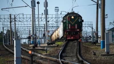 При столкновении грузовых поездов в Приамурье погибли два человека