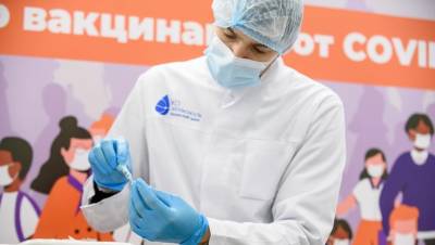"Бурчат, но идут": петербургский бизнес взял на себя роль врачей