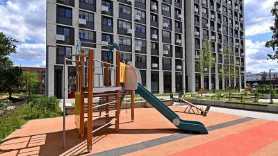 Десять детских площадок установят в пойме реки Чермянки в 2021 году