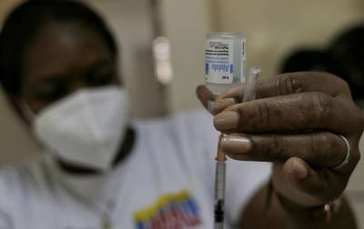 Вирусолог выразил недоверие показавшей 100%-ную эффективность кубинской вакцине от COVID-19