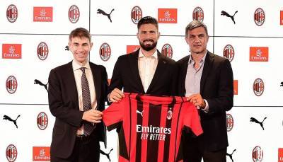 Милан объявил о подписании Жиру