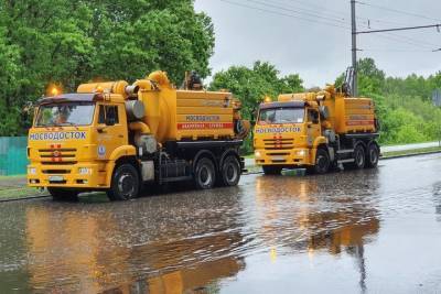 Почти 290 единиц техники «Мосводостока» вывели на дежурство из-за дождей
