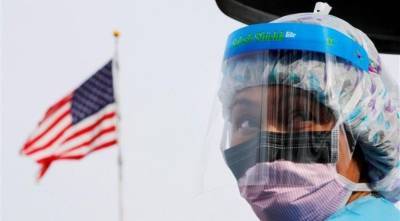 Минздрав США предупреждает о "пандемии непривитых"