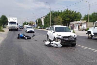 В Волгограде пострадал водитель мотоцикла после ДТП с иномаркой