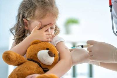 Во время пятой волны вакцинации от COVID-19 разрешат прививать детей, - Центр здоровья