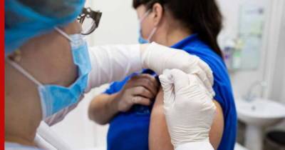 В Петербурге поставили рекорд по числу вакцинаций за сутки