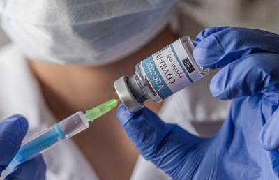 Вирусолог развеял главный страх противников вакцинации