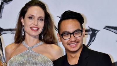 «Украденные дети»: Джоли заподозрили махинации при усыновлении старшего сына