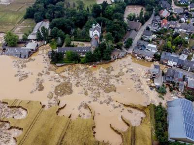 Количество погибших в результате наводнения в Германии превысило 155
