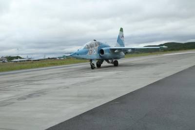 Молодые летчики морской авиации Северного флота провели в небе Заполярья учебные полеты